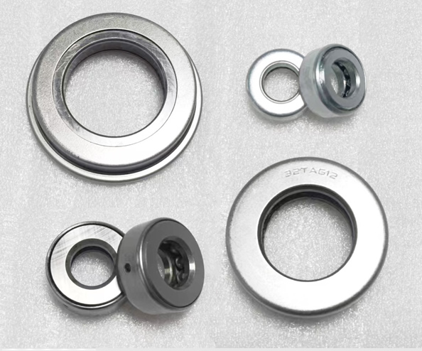 Thrust ball bearings for cleaning machine