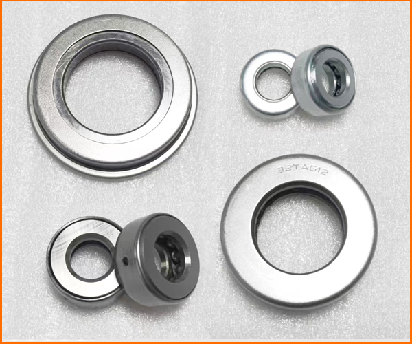 Thrust ball bearings for cleaning machine